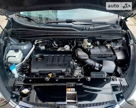 Сірий Хендай іх35, об'ємом двигуна 1.7 л та пробігом 166 тис. км за 12100 $, фото 63 на Automoto.ua