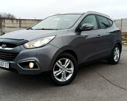 Серый Хендай их35, объемом двигателя 2 л и пробегом 198 тыс. км за 13200 $, фото 10 на Automoto.ua