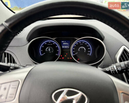 Серый Хендай их35, объемом двигателя 2 л и пробегом 153 тыс. км за 12500 $, фото 12 на Automoto.ua