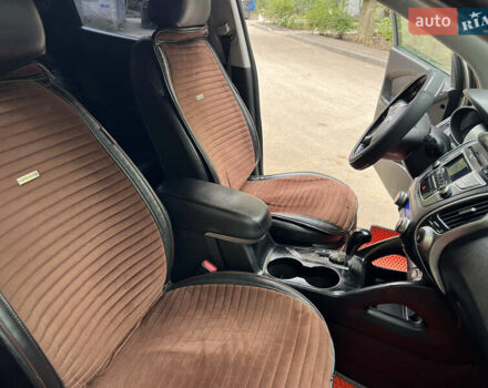 Сірий Хендай іх35, об'ємом двигуна 2 л та пробігом 156 тис. км за 11999 $, фото 16 на Automoto.ua