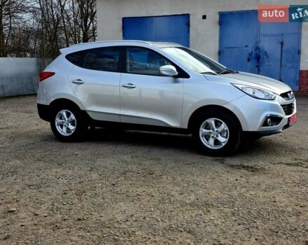 Серый Хендай их35, объемом двигателя 1.7 л и пробегом 186 тыс. км за 11700 $, фото 20 на Automoto.ua