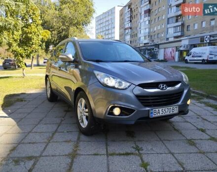 Сірий Хендай іх35, об'ємом двигуна 2 л та пробігом 238 тис. км за 10500 $, фото 12 на Automoto.ua