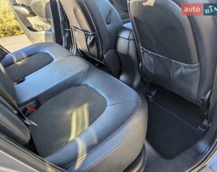 Сірий Хендай іх35, об'ємом двигуна 2 л та пробігом 175 тис. км за 10900 $, фото 47 на Automoto.ua