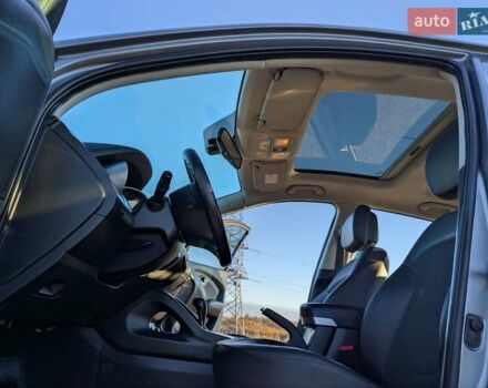 Сірий Хендай іх35, об'ємом двигуна 2 л та пробігом 175 тис. км за 10900 $, фото 31 на Automoto.ua