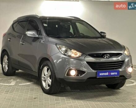Сірий Хендай іх35, об'ємом двигуна 2 л та пробігом 176 тис. км за 11500 $, фото 2 на Automoto.ua