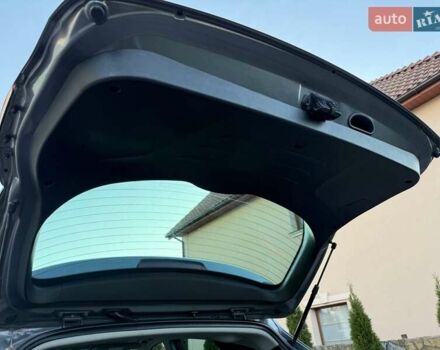 Серый Хендай их35, объемом двигателя 2 л и пробегом 175 тыс. км за 12300 $, фото 30 на Automoto.ua