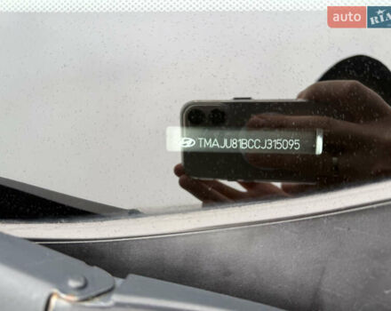 Серый Хендай их35, объемом двигателя 2 л и пробегом 153 тыс. км за 12500 $, фото 6 на Automoto.ua