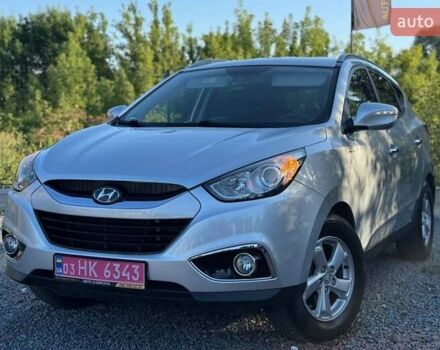 Сірий Хендай іх35, об'ємом двигуна 2 л та пробігом 216 тис. км за 12690 $, фото 8 на Automoto.ua