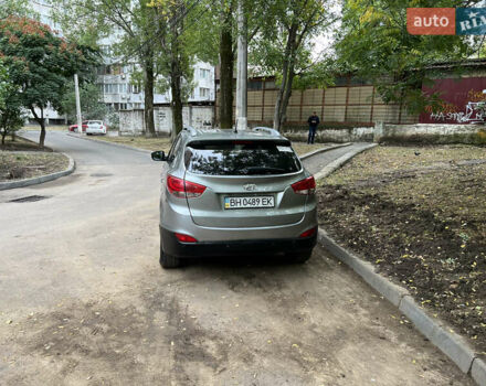 Сірий Хендай іх35, об'ємом двигуна 2 л та пробігом 156 тис. км за 11999 $, фото 7 на Automoto.ua