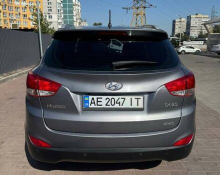 Сірий Хендай іх35, об'ємом двигуна 2 л та пробігом 175 тис. км за 12500 $, фото 3 на Automoto.ua