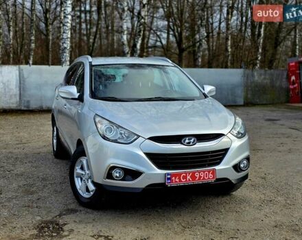 Серый Хендай их35, объемом двигателя 1.7 л и пробегом 186 тыс. км за 11700 $, фото 8 на Automoto.ua