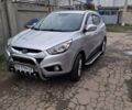 Сірий Хендай іх35, об'ємом двигуна 2 л та пробігом 106 тис. км за 11200 $, фото 2 на Automoto.ua