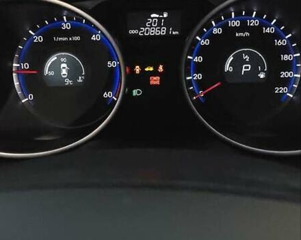 Сірий Хендай іх35, об'ємом двигуна 2 л та пробігом 208 тис. км за 14750 $, фото 31 на Automoto.ua