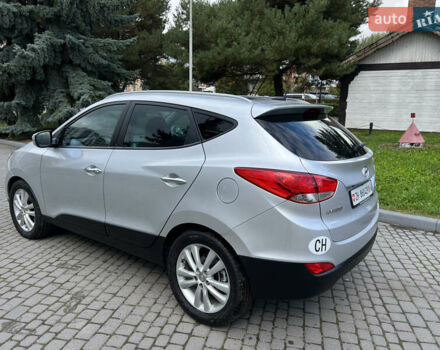 Сірий Хендай іх35, об'ємом двигуна 2 л та пробігом 253 тис. км за 13900 $, фото 8 на Automoto.ua