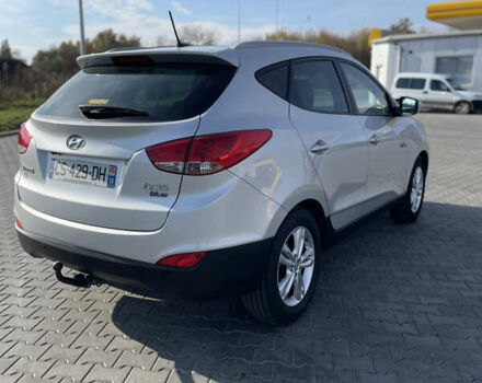 Серый Хендай их35, объемом двигателя 0 л и пробегом 150 тыс. км за 13555 $, фото 5 на Automoto.ua