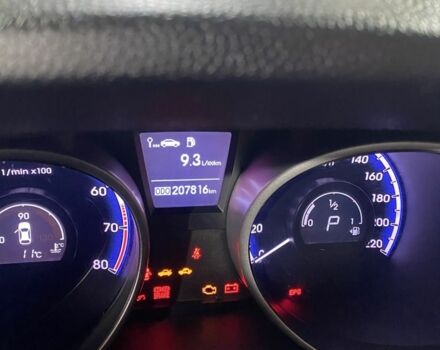 Серый Хендай их35, объемом двигателя 2 л и пробегом 3 тыс. км за 12500 $, фото 1 на Automoto.ua