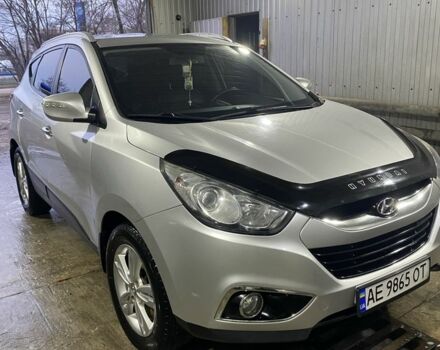 Серый Хендай их35, объемом двигателя 2 л и пробегом 3 тыс. км за 12500 $, фото 5 на Automoto.ua