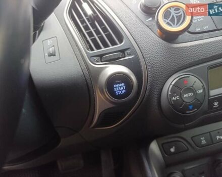 Серый Хендай их35, объемом двигателя 2 л и пробегом 193 тыс. км за 13850 $, фото 30 на Automoto.ua