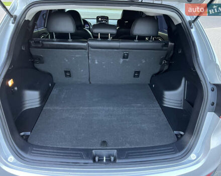 Серый Хендай их35, объемом двигателя 2 л и пробегом 168 тыс. км за 13800 $, фото 17 на Automoto.ua