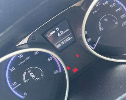 Серый Хендай их35, объемом двигателя 0 л и пробегом 150 тыс. км за 13555 $, фото 21 на Automoto.ua