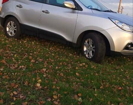 Сірий Хендай іх35, об'ємом двигуна 2 л та пробігом 208 тис. км за 14750 $, фото 5 на Automoto.ua