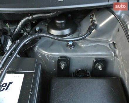 Серый Хендай их35, объемом двигателя 2 л и пробегом 187 тыс. км за 13700 $, фото 45 на Automoto.ua