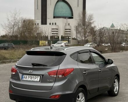 Сірий Хендай іх35, об'ємом двигуна 2 л та пробігом 205 тис. км за 12499 $, фото 3 на Automoto.ua