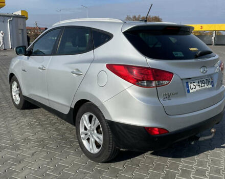 Серый Хендай их35, объемом двигателя 0 л и пробегом 150 тыс. км за 13555 $, фото 9 на Automoto.ua