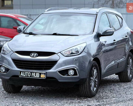 Сірий Хендай іх35, об'ємом двигуна 2 л та пробігом 240 тис. км за 13000 $, фото 4 на Automoto.ua