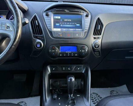 Сірий Хендай іх35, об'ємом двигуна 2 л та пробігом 230 тис. км за 14450 $, фото 31 на Automoto.ua