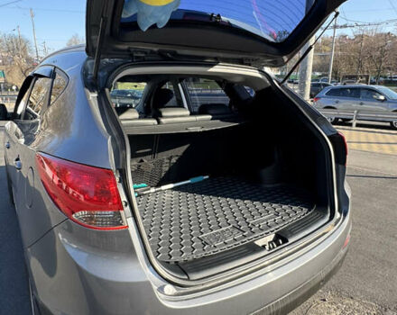 Сірий Хендай іх35, об'ємом двигуна 2 л та пробігом 121 тис. км за 13500 $, фото 21 на Automoto.ua