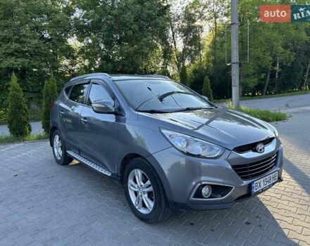 Сірий Хендай іх35, об'ємом двигуна 2 л та пробігом 144 тис. км за 13600 $, фото 4 на Automoto.ua
