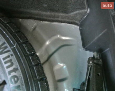 Серый Хендай их35, объемом двигателя 2 л и пробегом 187 тыс. км за 13700 $, фото 29 на Automoto.ua