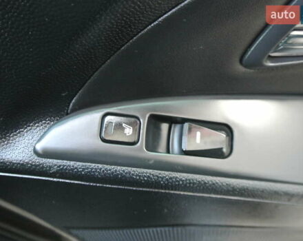 Серый Хендай их35, объемом двигателя 2 л и пробегом 187 тыс. км за 13700 $, фото 23 на Automoto.ua