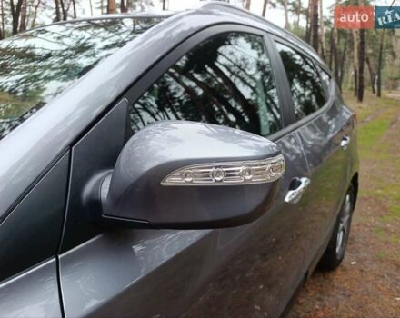 Серый Хендай их35, объемом двигателя 2 л и пробегом 193 тыс. км за 13850 $, фото 20 на Automoto.ua