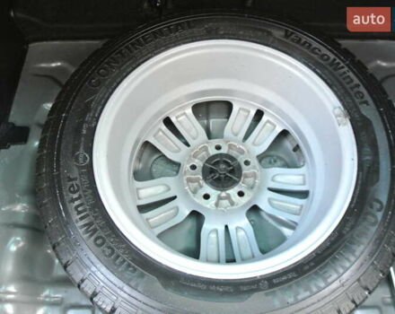 Серый Хендай их35, объемом двигателя 2 л и пробегом 187 тыс. км за 13700 $, фото 28 на Automoto.ua