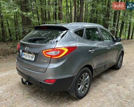 Серый Хендай их35, объемом двигателя 2 л и пробегом 239 тыс. км за 13000 $, фото 10 на Automoto.ua