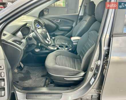 Хендай их35 2013 в Белой Церкве на Automoto.ua Серый Хендай их35, объемом двигателя 1.7 л и пробегом 231 тыс. км за 11999 $, фото 11 на Automoto.ua