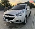 Серый Хендай их35, объемом двигателя 2 л и пробегом 260 тыс. км за 12500 $, фото 1 на Automoto.ua