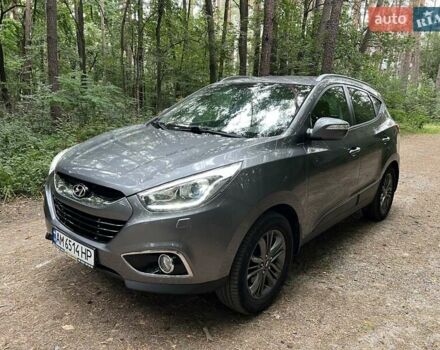 Серый Хендай их35, объемом двигателя 2 л и пробегом 239 тыс. км за 13000 $, фото 22 на Automoto.ua