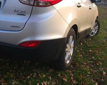 Сірий Хендай іх35, об'ємом двигуна 2 л та пробігом 208 тис. км за 14750 $, фото 2 на Automoto.ua