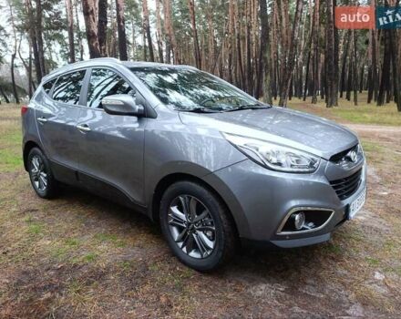 Серый Хендай их35, объемом двигателя 2 л и пробегом 193 тыс. км за 13850 $, фото 13 на Automoto.ua