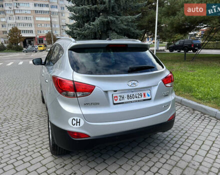 Сірий Хендай іх35, об'ємом двигуна 2 л та пробігом 253 тис. км за 13900 $, фото 10 на Automoto.ua