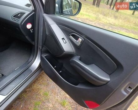 Серый Хендай их35, объемом двигателя 2 л и пробегом 193 тыс. км за 13850 $, фото 43 на Automoto.ua