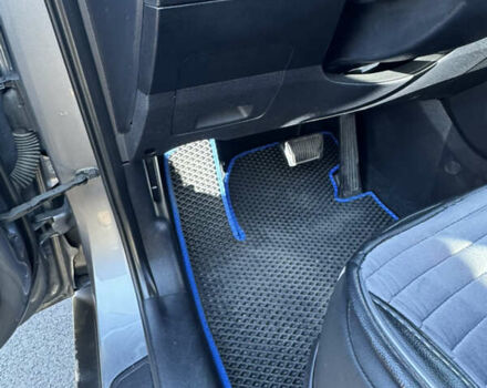 Сірий Хендай іх35, об'ємом двигуна 2 л та пробігом 121 тис. км за 13500 $, фото 24 на Automoto.ua