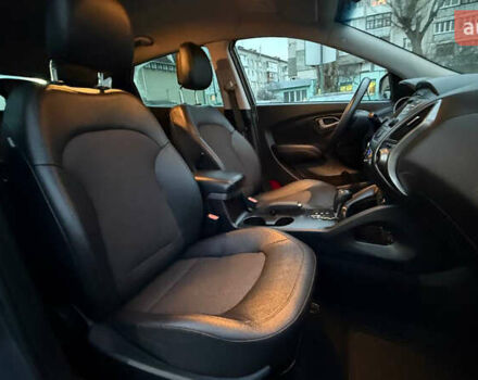 Сірий Хендай іх35, об'ємом двигуна 2 л та пробігом 240 тис. км за 13000 $, фото 28 на Automoto.ua