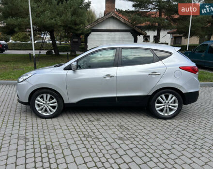 Сірий Хендай іх35, об'ємом двигуна 2 л та пробігом 253 тис. км за 13900 $, фото 5 на Automoto.ua