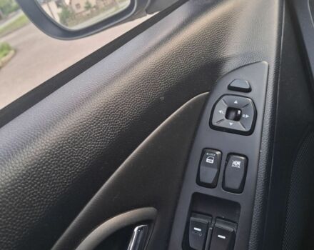 Сірий Хендай іх35, об'ємом двигуна 2 л та пробігом 230 тис. км за 13300 $, фото 1 на Automoto.ua