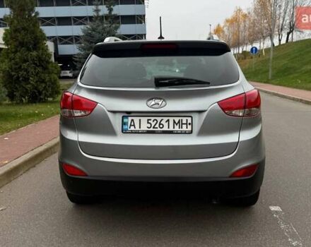 Серый Хендай их35, объемом двигателя 2.4 л и пробегом 127 тыс. км за 11650 $, фото 34 на Automoto.ua