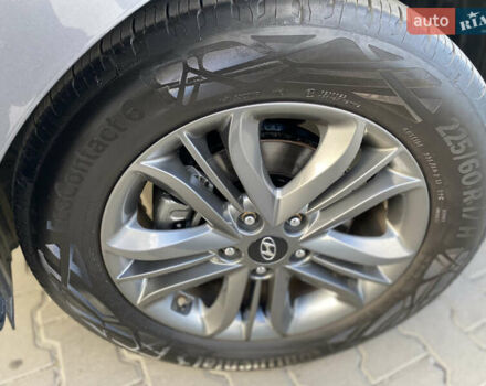 Хендай их35 2014 в Виннице на Automoto.ua Серый Хендай их35, объемом двигателя 1.7 л и пробегом 189 тыс. км за 14300 $, фото 7 на Automoto.ua